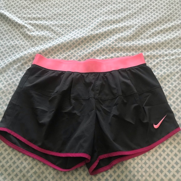 Nike Dri-Fit shorts - Picture 2 of 3